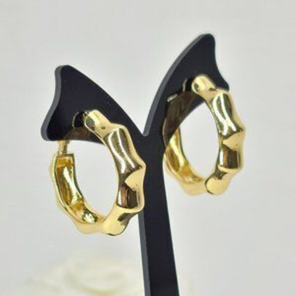NWT 18K Gold Hoop Huggie Earrings NEW
